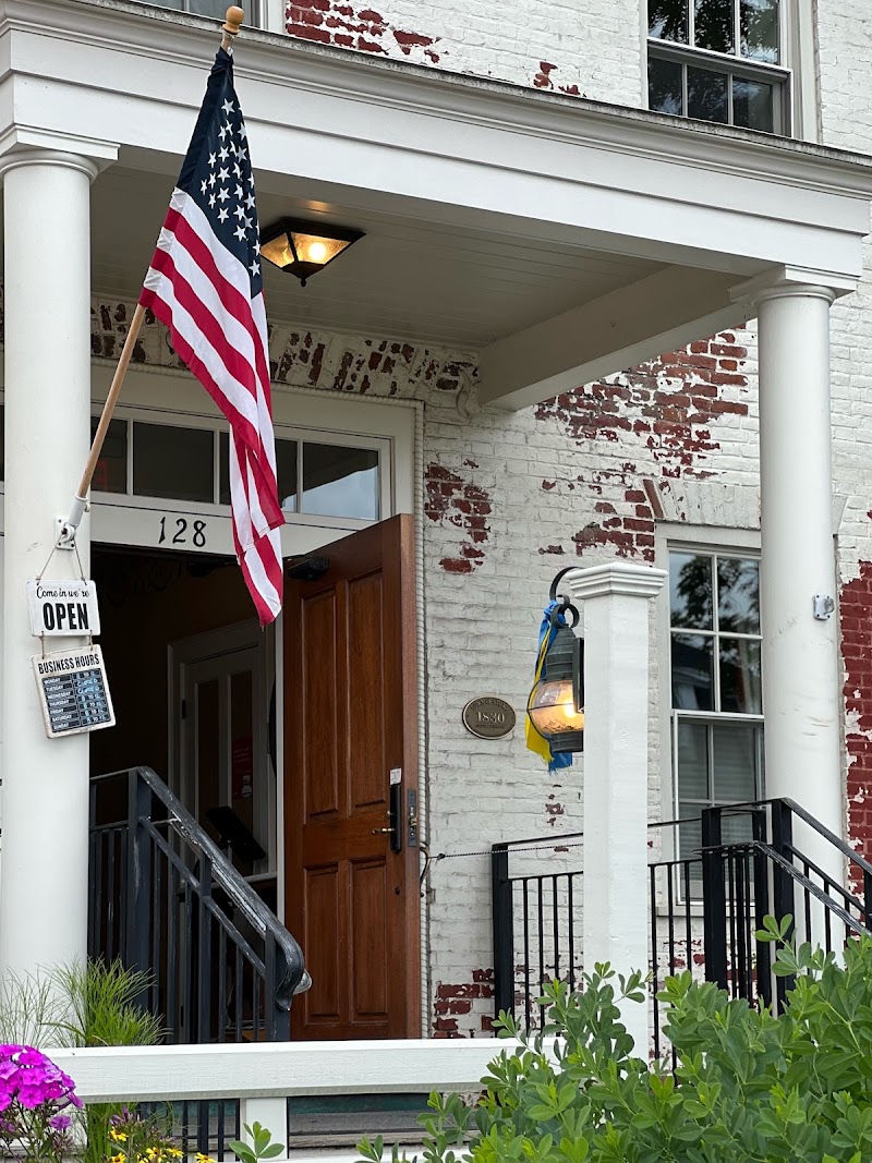 Butler's Pantry Breakfast and Dinner, Stowe