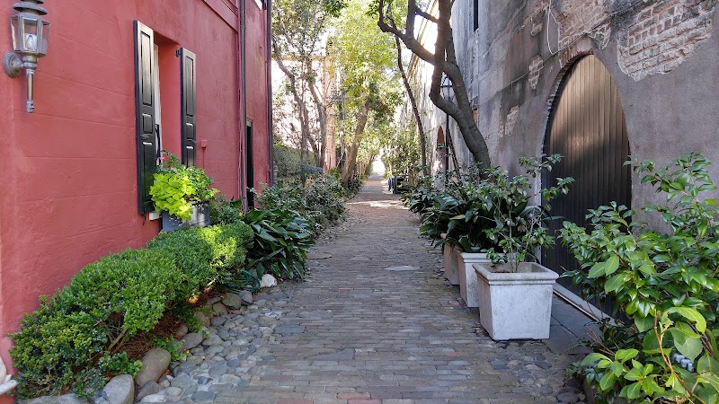 Philadelphia Alley, Charleston