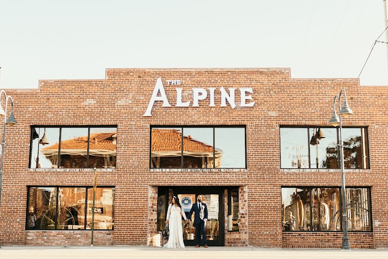 The Alpine, Reno