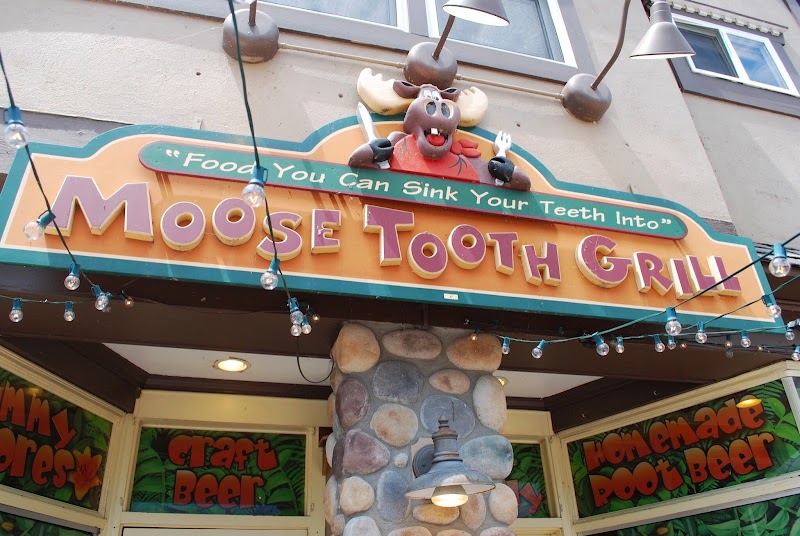 Moose Tooth Grill, Lake George