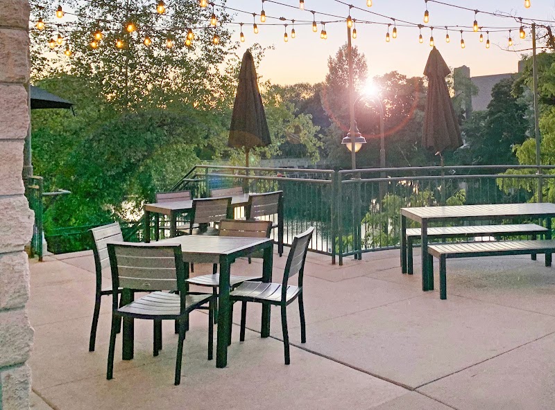 Firefly Restaurant, Traverse City