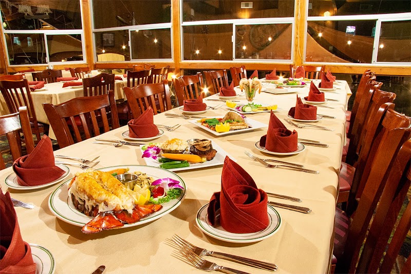 The Gateway Restaurant & Lodge, Sequoia