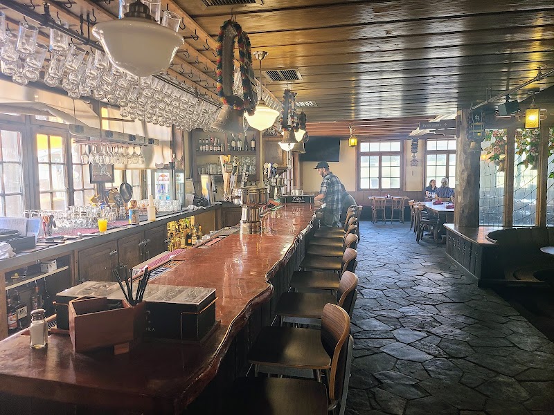 The Yodler Restaurant & Bar, Mammoth Lakes