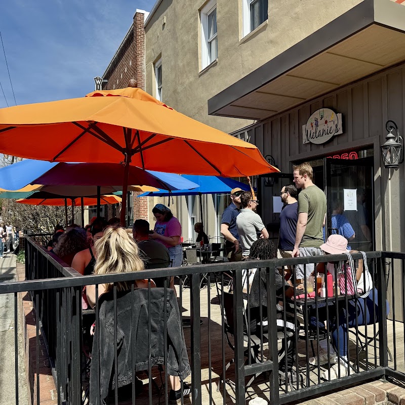 Melanie's on Howard, Boone
