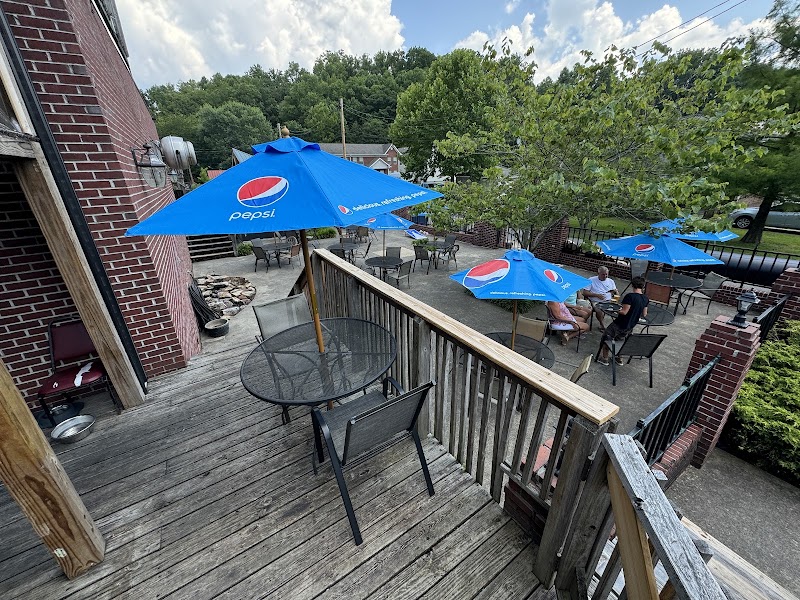 Angelo's In The Gap, Cumberland Gap