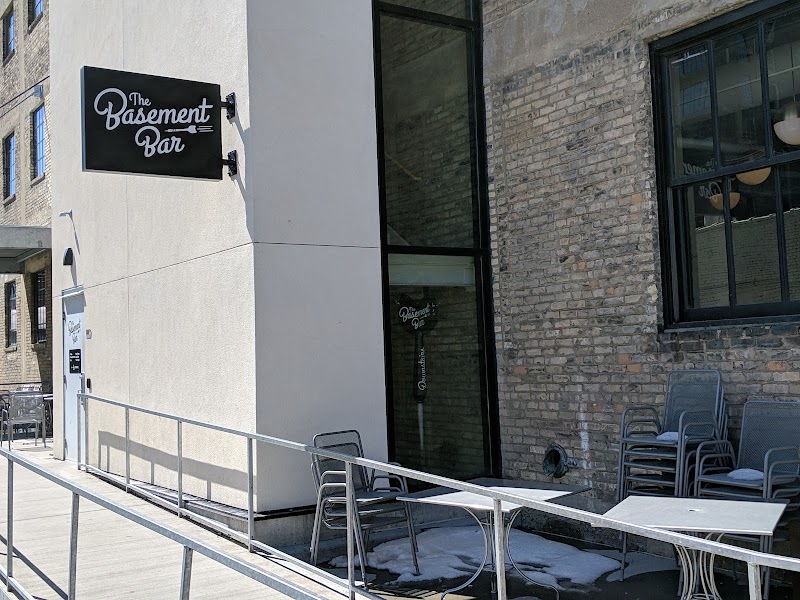 NOLO's Kitchen & Bar, Minneapolis