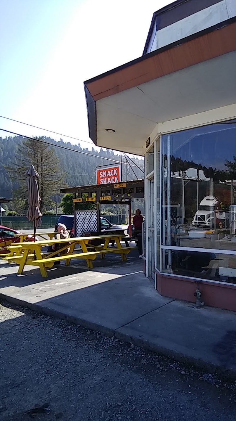 EdeBee's Snack Shack, Redwood
