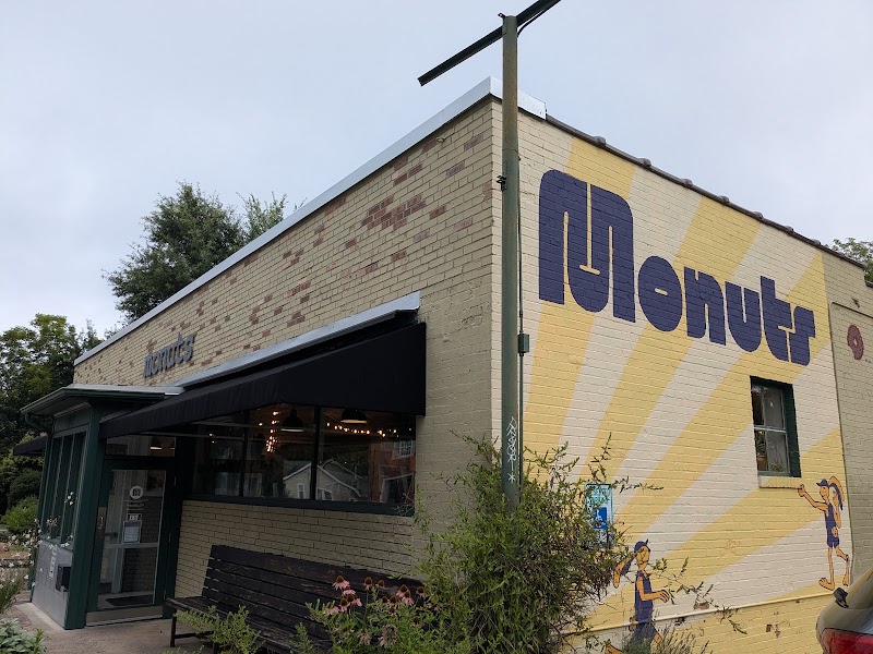 Monuts, Durham