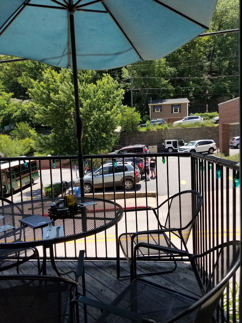 Local Flavor Cafe, Eureka Springs