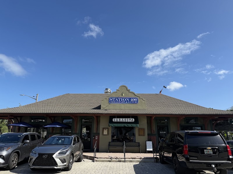 Station 400, Sarasota