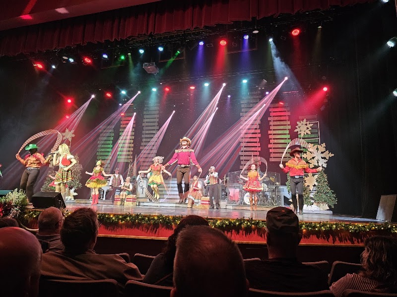 Country Tonite, Pigeon Forge